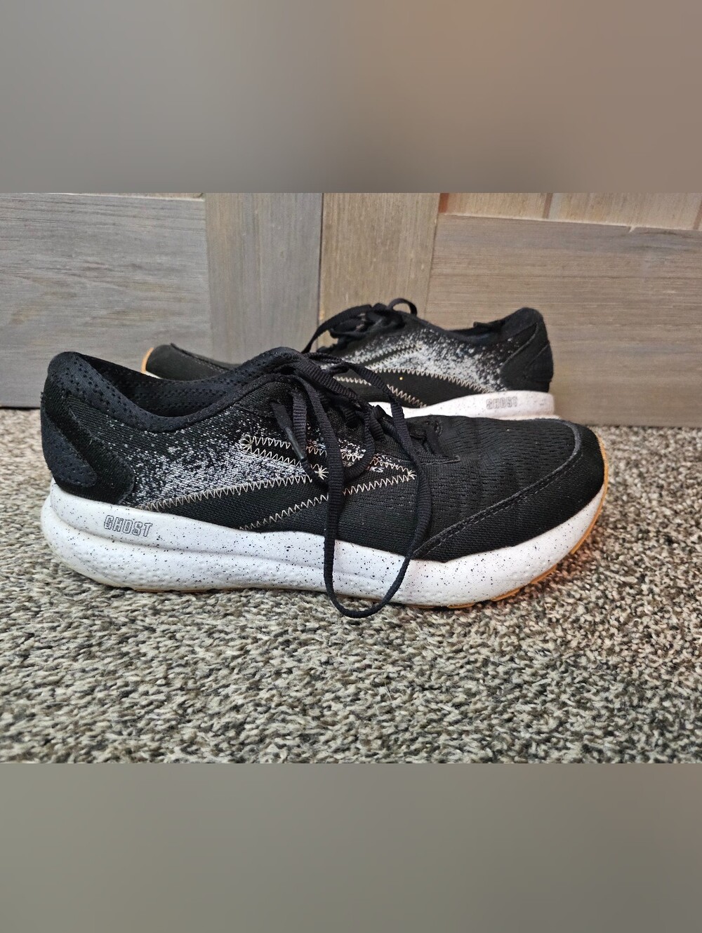 Brooks Ghost Men's Running Shoes sz 10.5